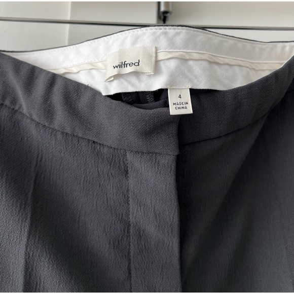 ARITZIA WILFRED | Dark grey crepe dressy pants - Picture 4 of 4